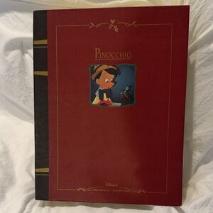Disney’s Pinocchio Storybook Ornament Set
